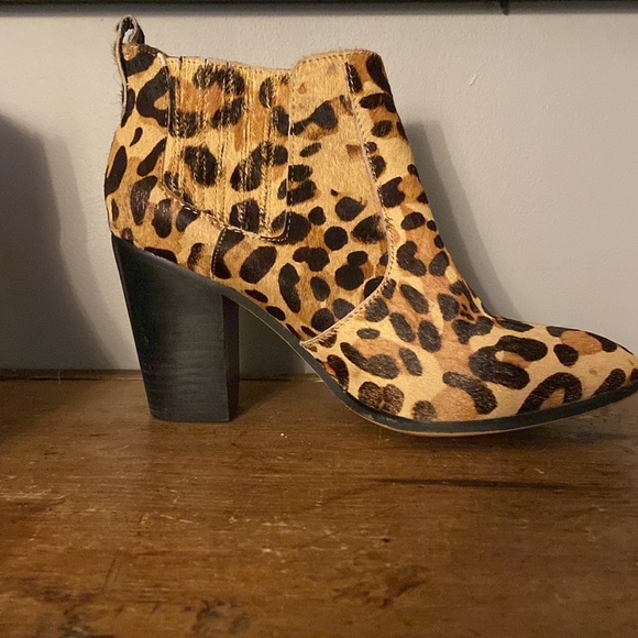 Cheetah Print Ankle Boots - Picture 2 of 5